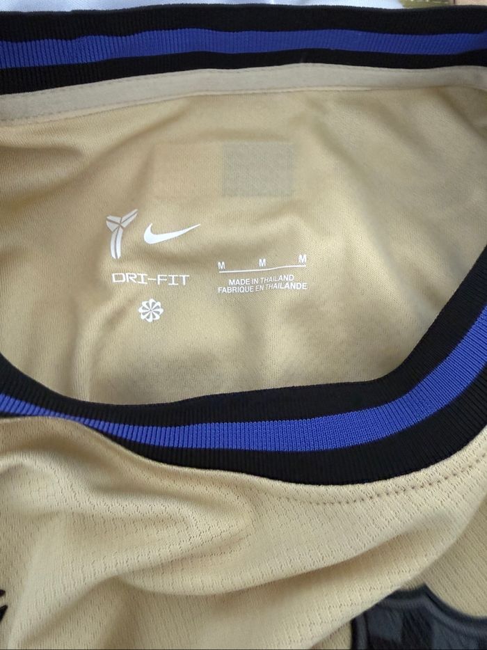 Maillot FC Barcelone Or – Nike Dri-Fit – Taille M - photo numéro 7