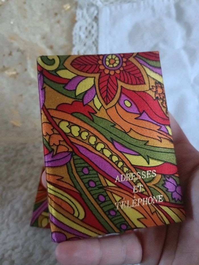 Lot de carnets d'adresses répertoires vintages - photo numéro 5