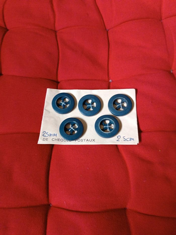 Lot de 5 boutons marine
