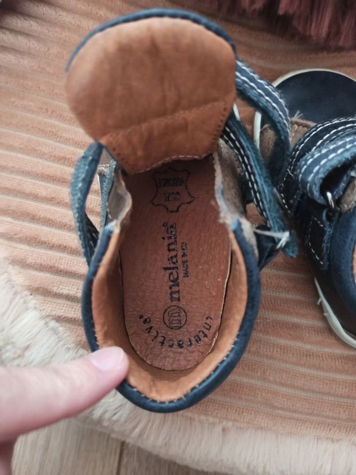 Chaussure garçon taille 18 - photo numéro 10