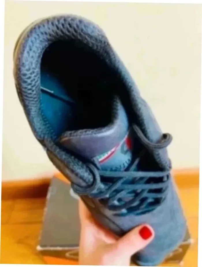 Sublime baskets chaussures noir neuves avec boîte T.40 uniwork shoes - photo numéro 10