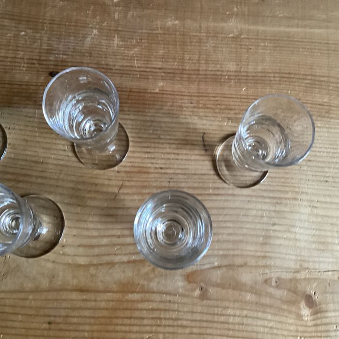 6 verres à liqueur sur pied - photo numéro 7