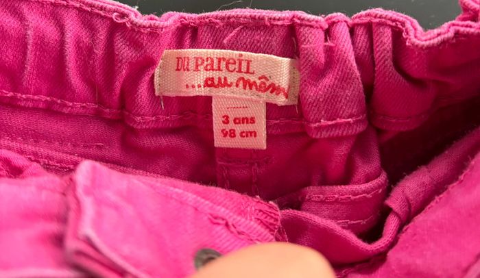 Short en jean rose / Taille 3 ans - photo numéro 3