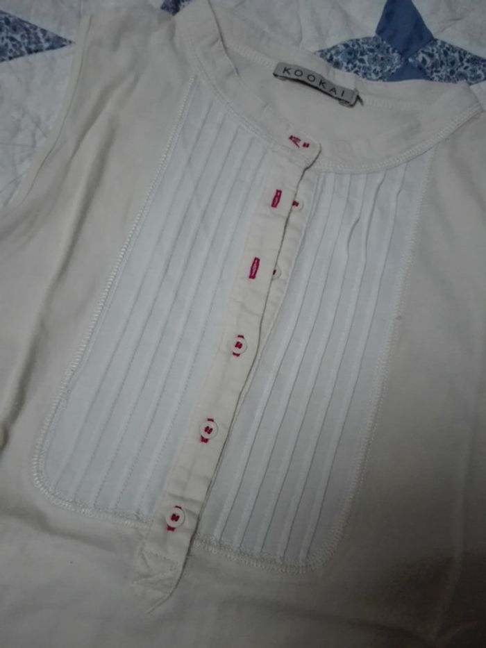 Débardeur beige blanc plissé