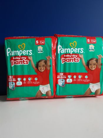 2 paquets de pants pampers T 5 ( 11-17 kg) 36x2