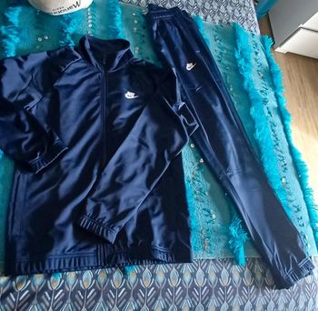 Ensemble nike