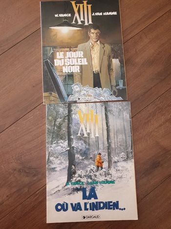 Lot de 2 bandes dessinées souple XIII