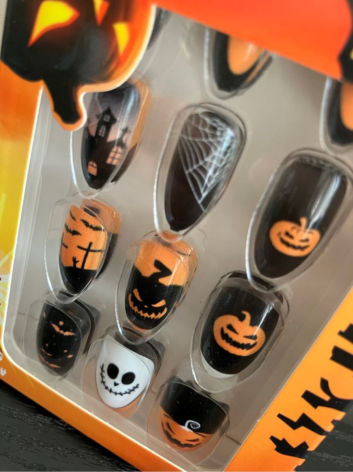 Coffret de faux ongles thème Halloween - photo numéro 2