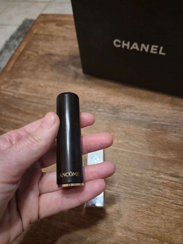 Rouge a lèvres Lancôme neuf - photo numéro 4
