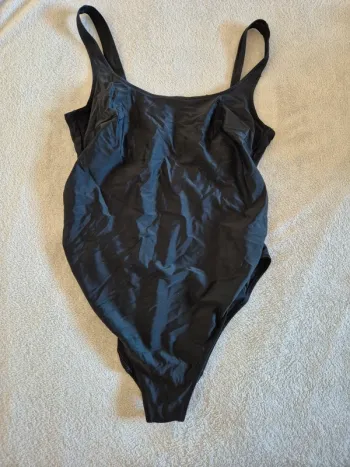 Maillot de bain 1 pièce  44 maternité