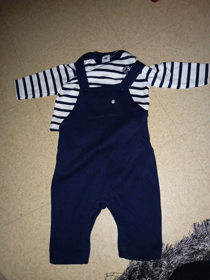 Ensemble petit bateau