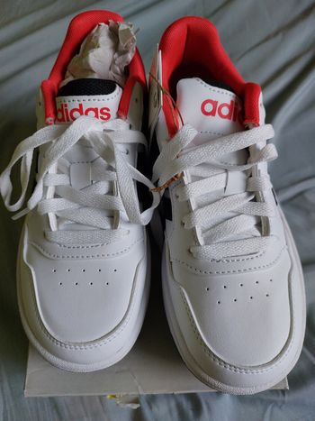 Baskets adidas neuves