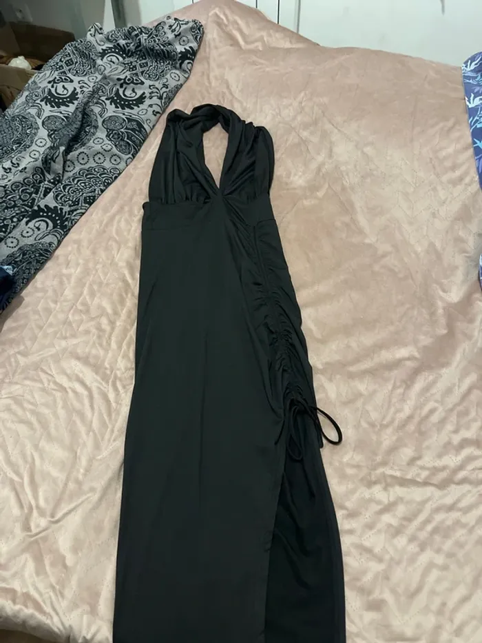 robe noir
