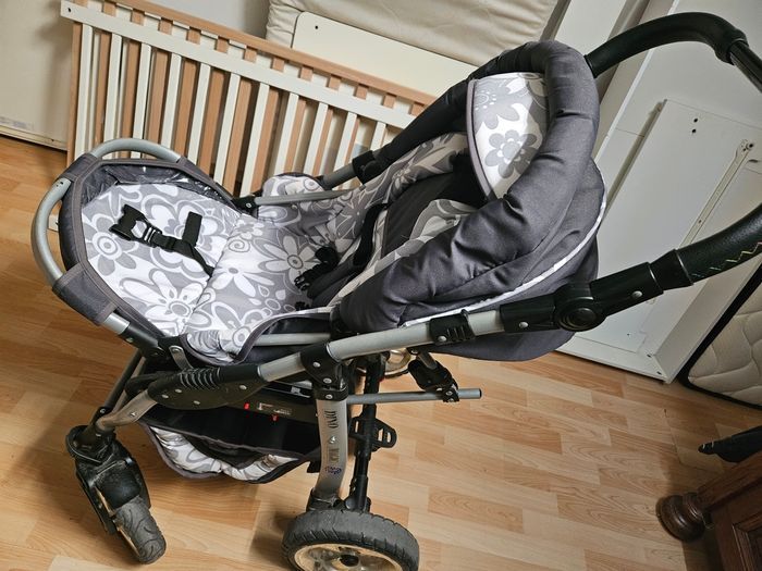 Poussette - photo numéro 7