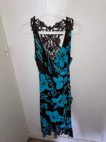 Robe mi longue motif hawaïen