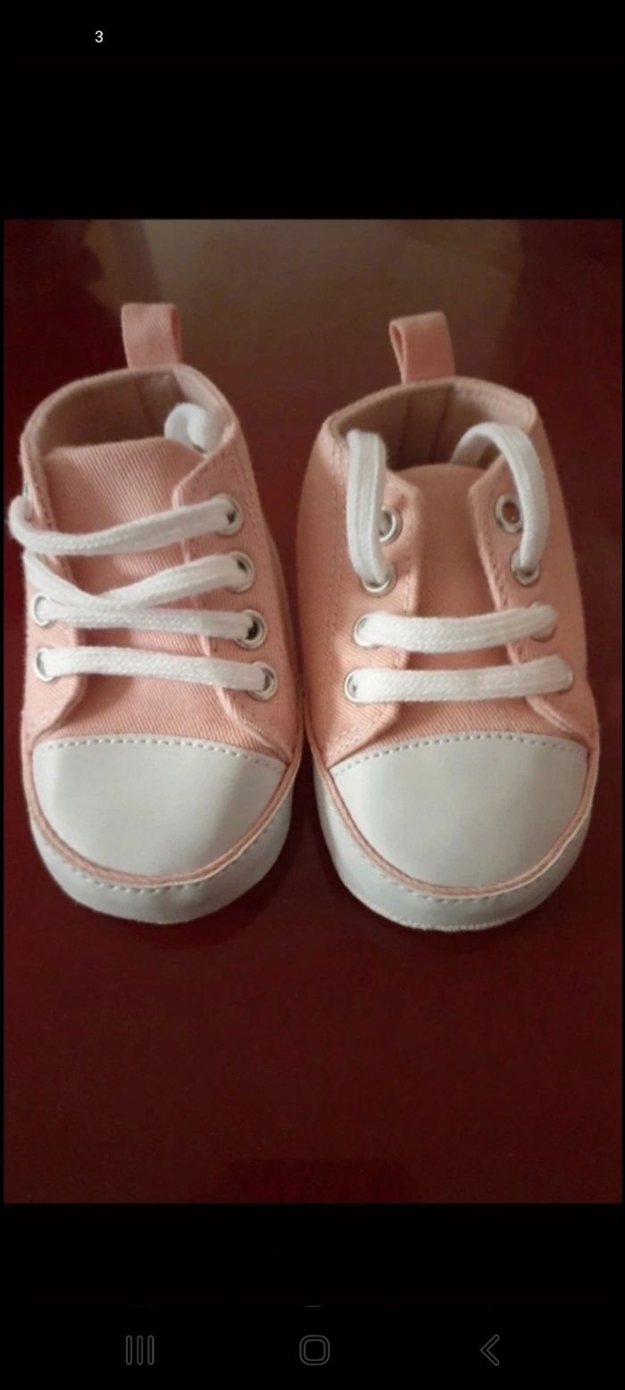 Chaussures bébé 6/9 mois
