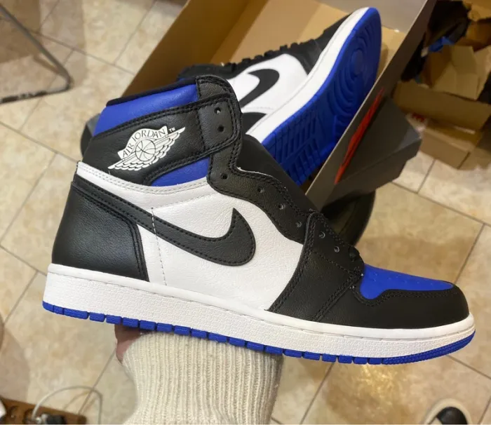 Jordan 1 rétro high og Royal Toe 9us neuf - photo numéro 3