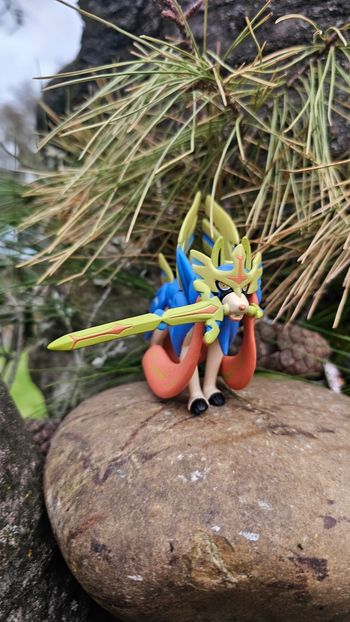 Super figurine Pokemon Nintendo tomy zacian