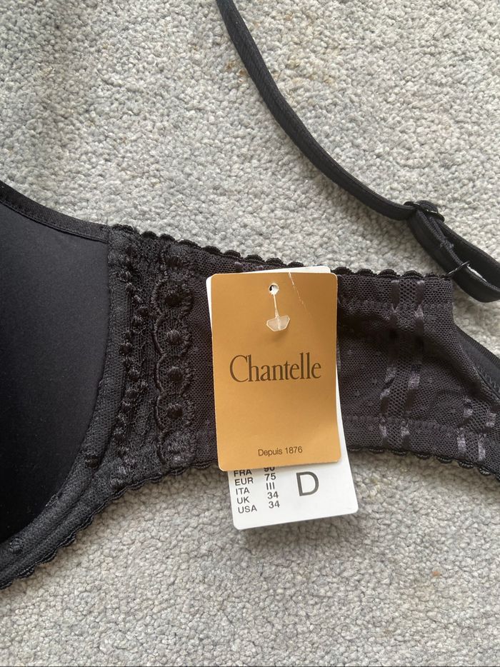 Soutien gorge chantelle 90D - photo numéro 2