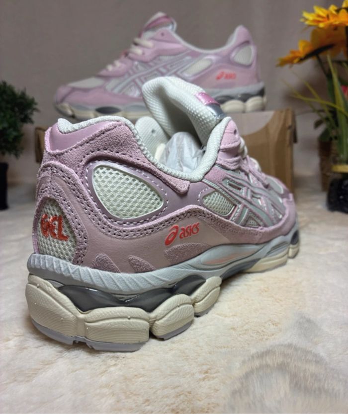 Chaussure Asics gel nyc rose - photo numéro 4