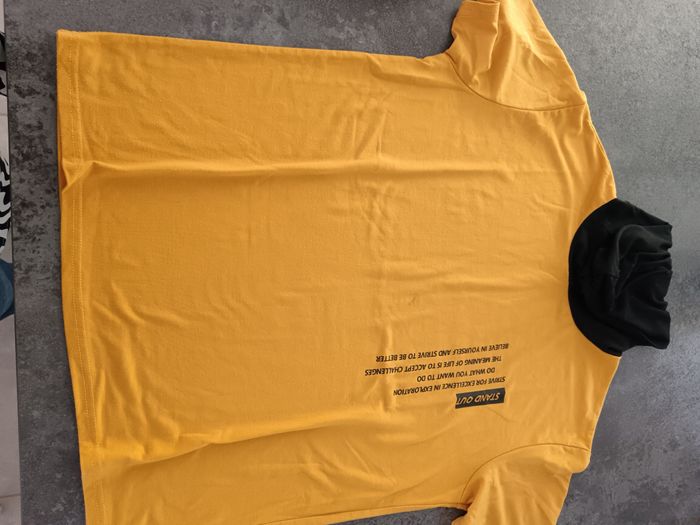 Lot t shirts - photo numéro 3