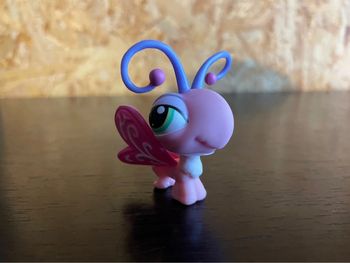 Idée cadeau 🎁 1 figurine Petshop LPS