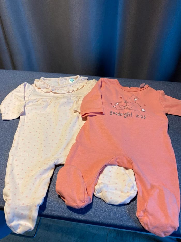 Lot 2 pyjamas