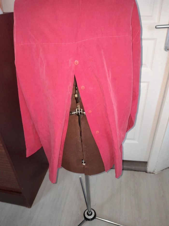 Chemise jofrati ouverte devant et dans le dos - photo numéro 3