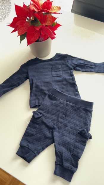 Ensemble bleu marine taille 68 cm