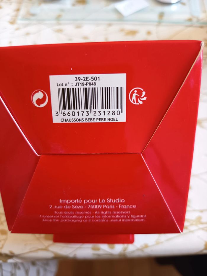 Chaussons bébé "père Noel" - photo numéro 4