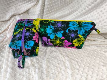 Trousse de toilette doublée et ses lingettes en éponge de bambou