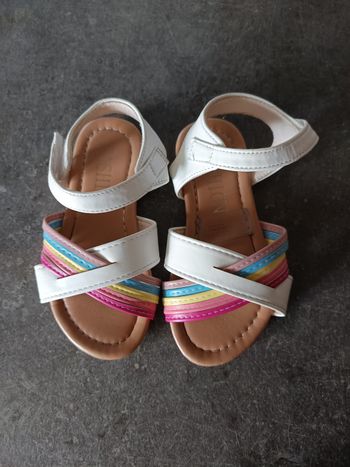 Sandales arc en ciel 27