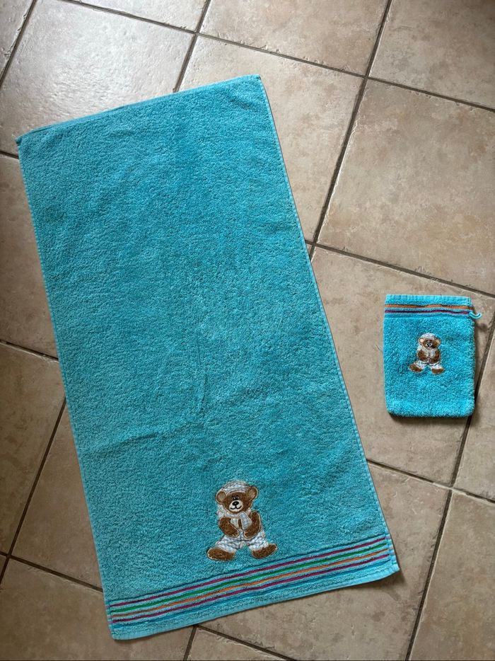 Serviette et gant de toilette ours