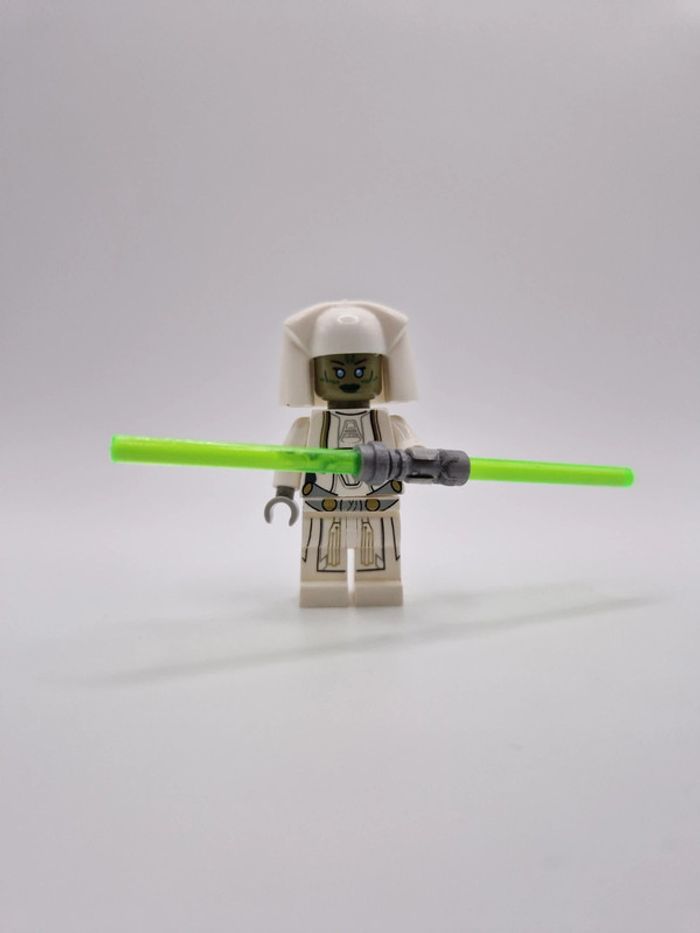 Figurine type lego Jedi Consulaire star wars