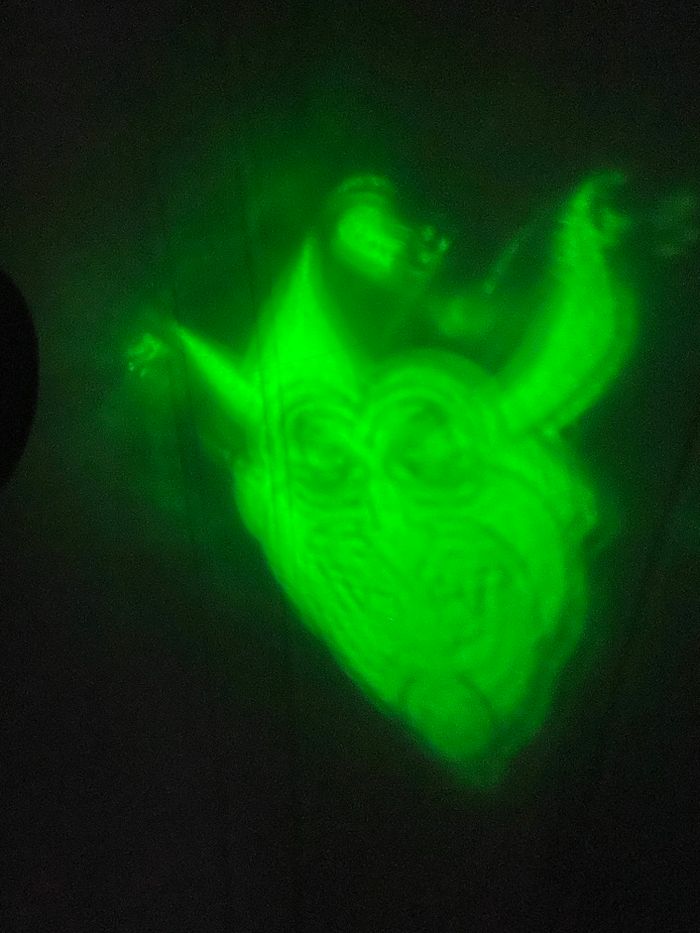 Figurine de Collection Le Joker (Batman) – Socle lumineux vert - photo numéro 5