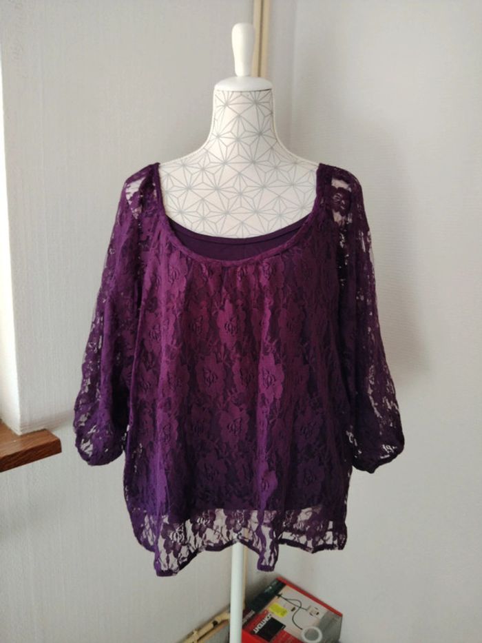 Blouse en dentelle et débardeur neuf (carton 1)