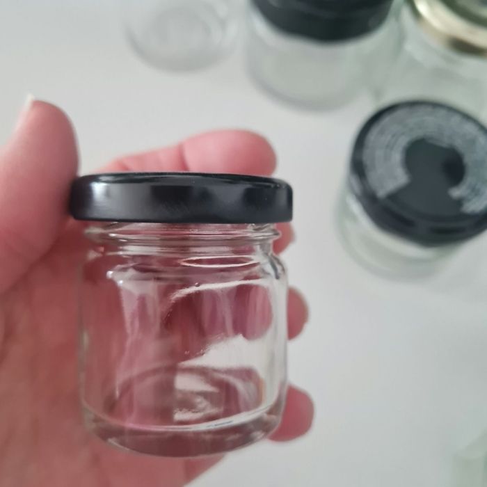 Lot de petits bocaux de verre - photo numéro 7