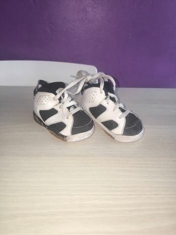 Basket jordan taille 19,5