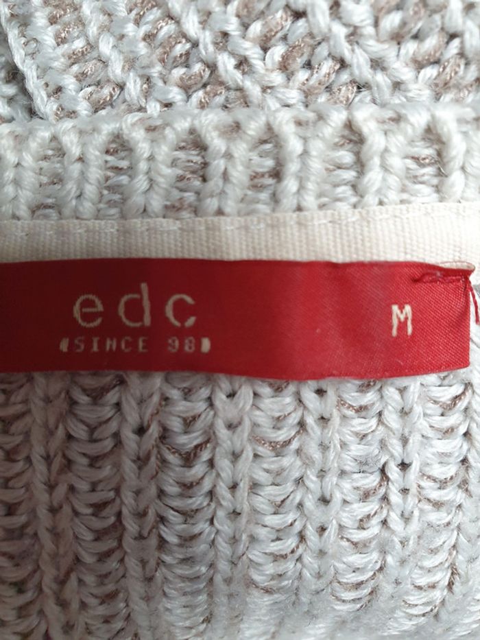 Pull chaud - photo numéro 4