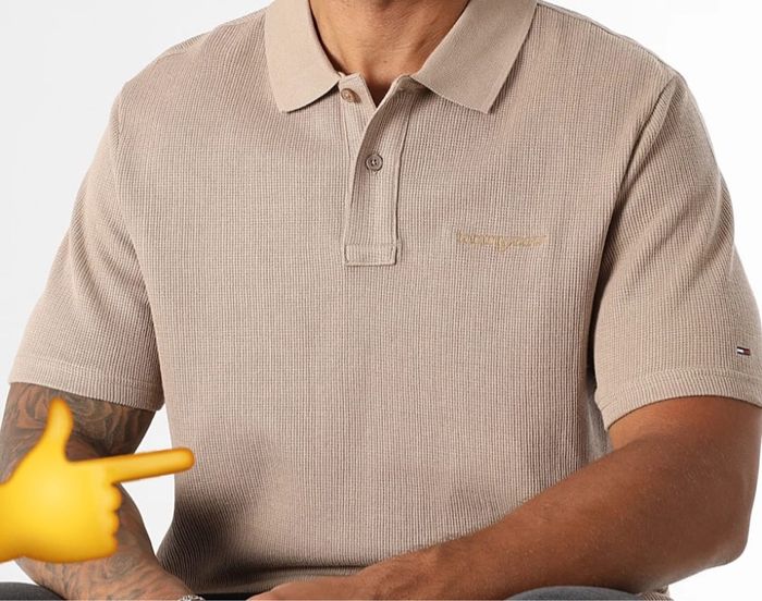Très jolie polo manches courtes tommy jeans neuf avec étiquette - photo numéro 3