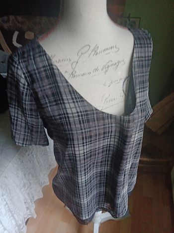 Haut manches courtes