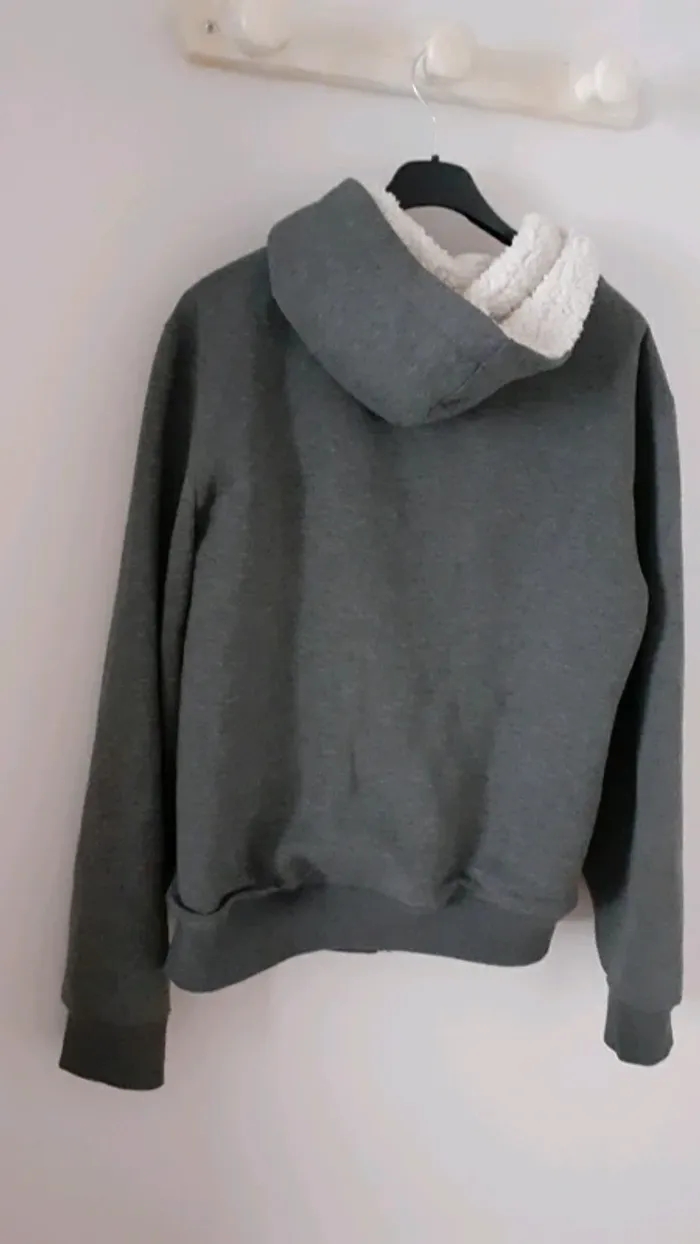 Veste - photo numéro 2