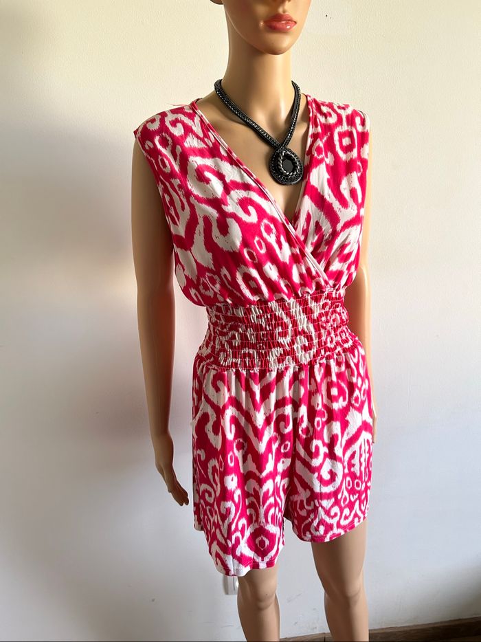 Combishort rose et blanc sans manches taille XL/XXL jamais porté (taille petit) - photo numéro 2