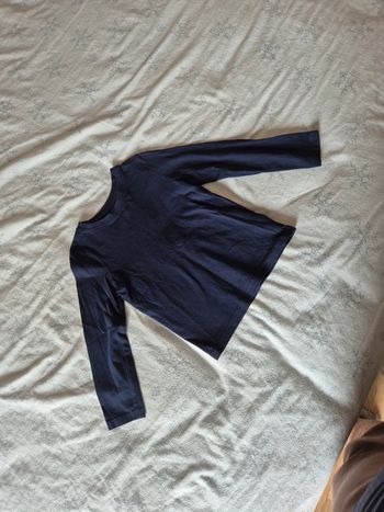 Manches longues bleu marine 4 ans