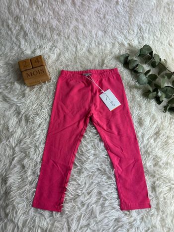 Pantalon rose fushia taille 24-30 mois Fagottino