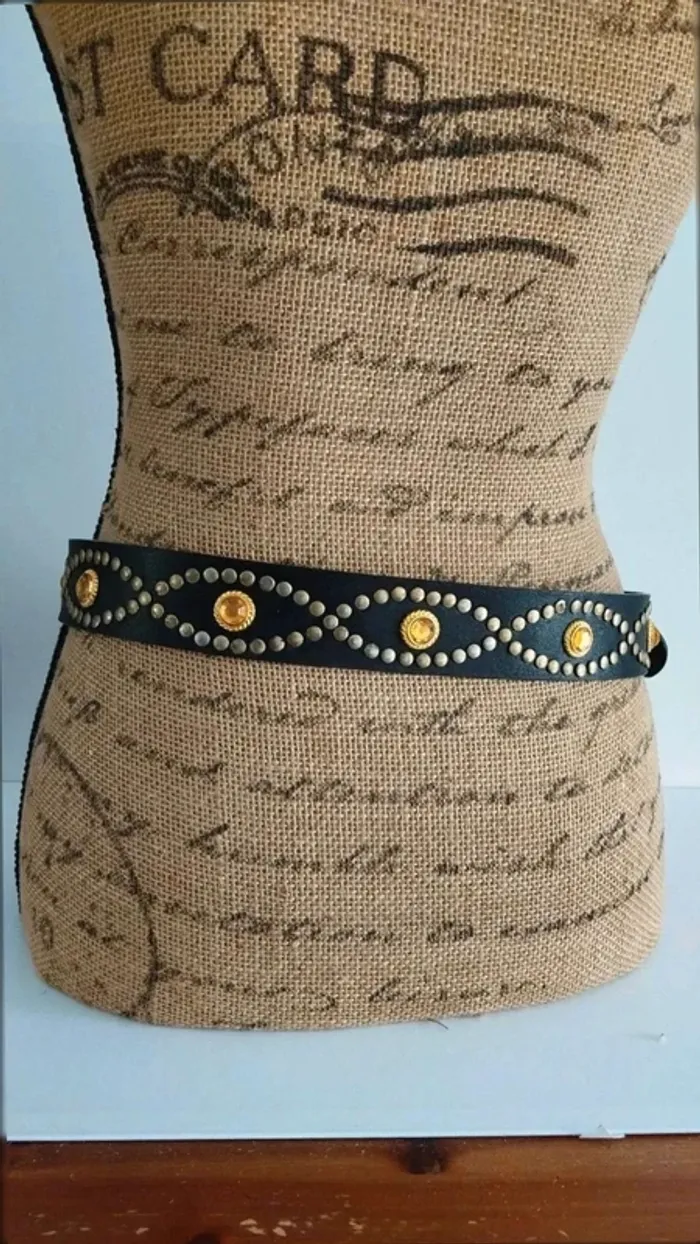 Ceinture noire clous doré effet pierres orange - photo numéro 6