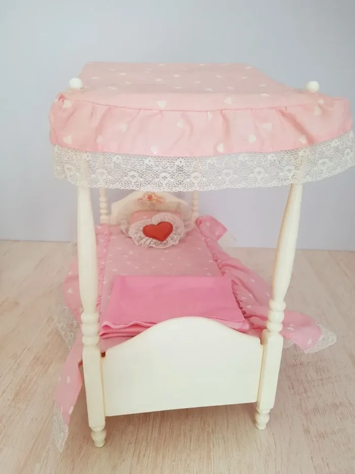 Chambre Barbie vintage lit et armoire - photo numéro 2