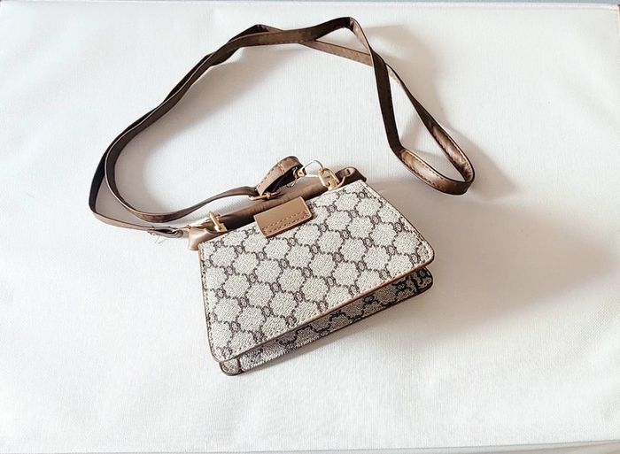 Sac a main marron style monogramme - photo numéro 2