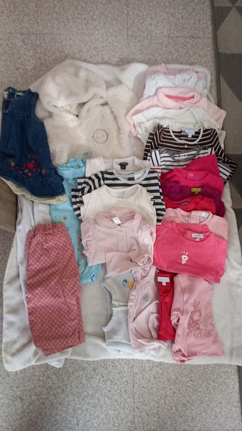 Lot de vêtements fille 6mois