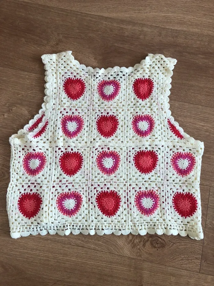 Haut Top crochet été beige coeur rouge rose coton - photo numéro 5